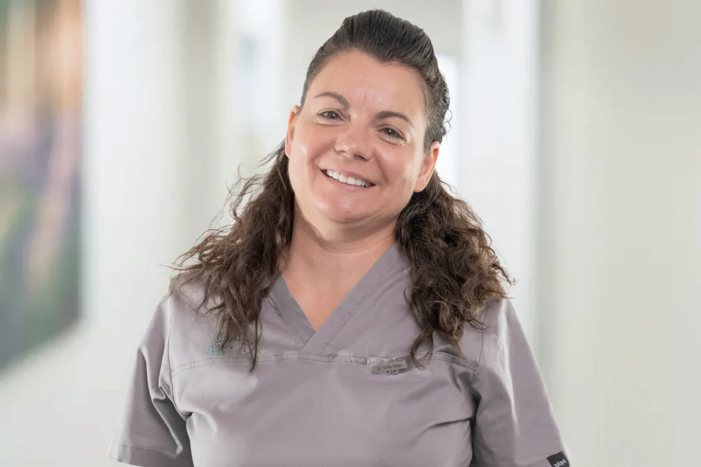 Corina Onujec – Zahnärztin bei DEIN DENTAL Augsburg